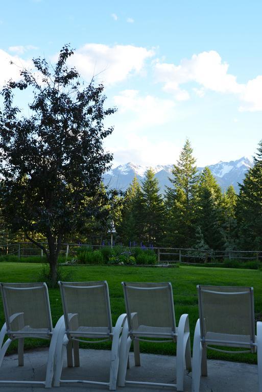 Kicking Horse Canyon Guest House Golden Kültér fotó